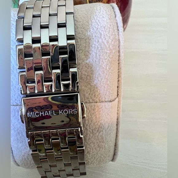 Michael Kors Crystal Watch - Pink and silver - bling Barbie Vibes - Picture 8 of 9
